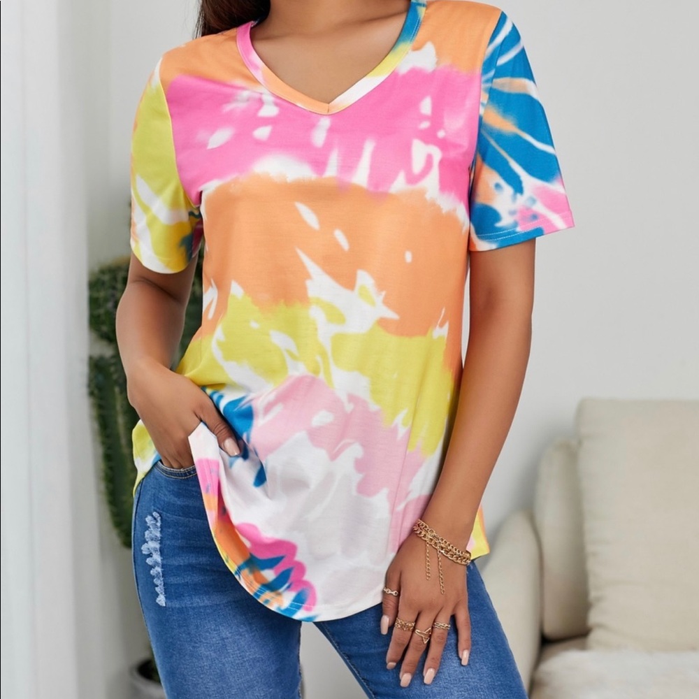 V-neck Tie Dye T-shirt